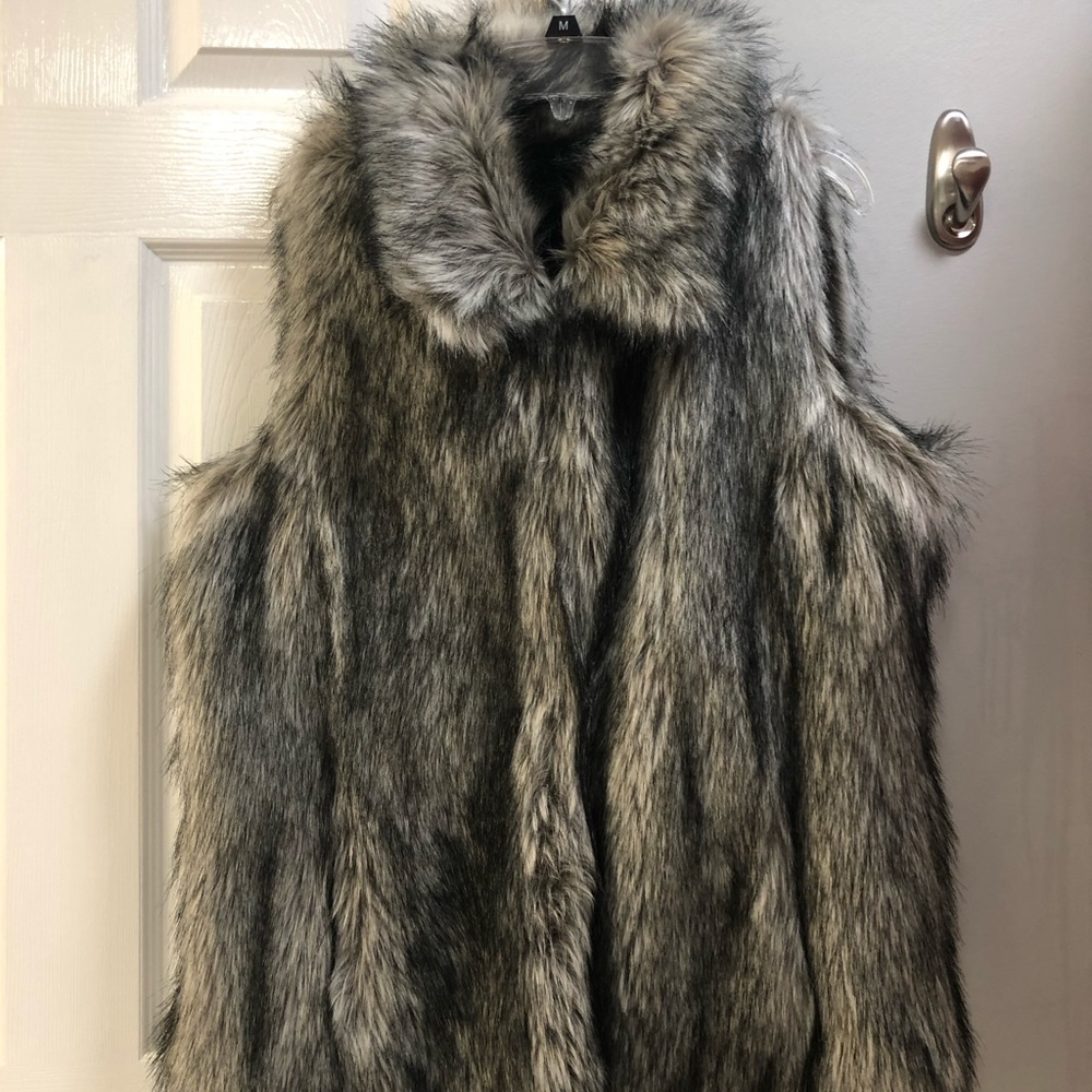 White House black market faux  fur vest